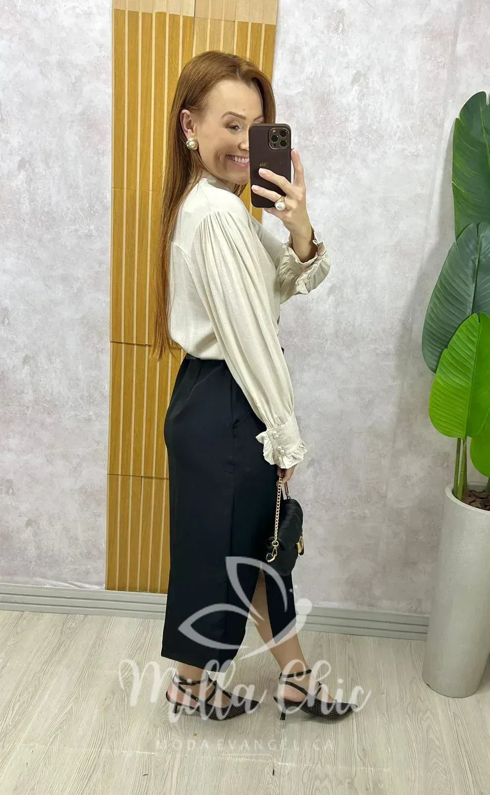 Saia Martinha em Alfaiataria – Preta